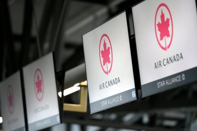 Air Canada prepares for complete shutdown of operations