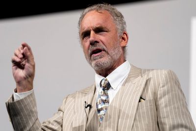Jordan Peterson ‘taking time off everything’ after being exposed to a ‘particularly moldy environment’