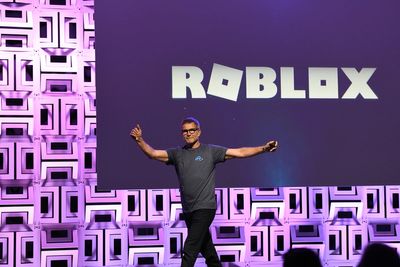 Roblox CEO called on to resign after sending cease and desist letter to online ‘predator hunter’