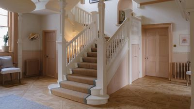 Should Doors and Trim be the Same Color? In 2025, Here's What Designers Are Doing