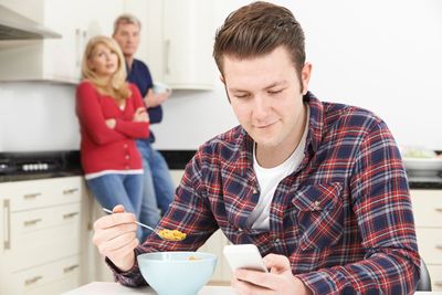 This 26-Year-Old 'Entrepreneur' Makes $1,000 A Month And Lives With Dad—Financial Expert Says It's More Common Than You Think