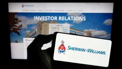 What Are Wall Street Analysts' Target Price for Sherwin-Williams Stock?