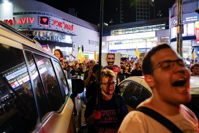 Does anyone in Israel support the plan to escalate its offensive in Gaza?