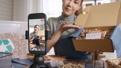 From Side Hustle to 5 Figures: Tips From a Real Pro