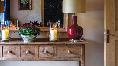A year ago, I would have rolled my eyes at novelty candles – these adorable ALDI designs completely changed my mind