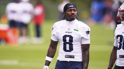 Patriots' Stefon Diggs leaves fans guessing about his Week 1 status