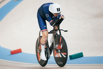 Britain's Will Bjergfelt sets new C5 para-cycling UCI Hour Record of 51.471km