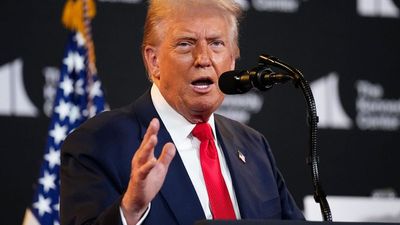 Trump orders to ‘throw away’ inconvenient statistics, experts warn of ‘authoritarian playbook’ tactics