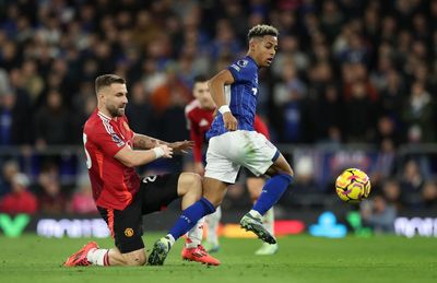 Nottingham Forest working on potential club-record Omari Hutchinson deal