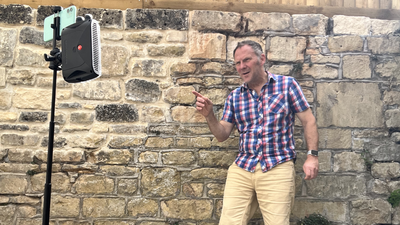 KraftGeek Variety Tripod review: the ultimate support for vloggers?