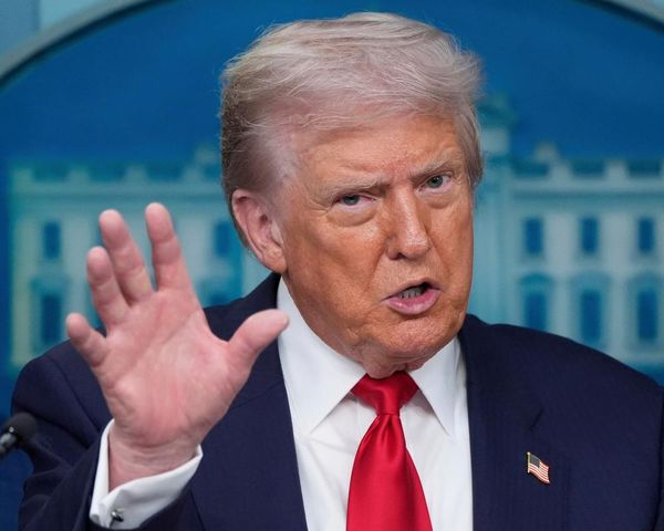 Trump news at a glance: president insists he won’t let Putin ‘mess around with me’ at summit on Ukraine