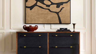 I urge you to ditch your trinket trays for something far more useful – why I swear by a ‘purse bowl’ to cure my chronically cluttered entryway instead