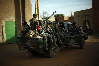 Mali’s military arrests generals, suspected French agent in overthrow plot