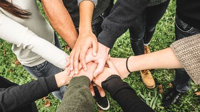 Want to keep your brain sharp in old age? Helping others might be the key