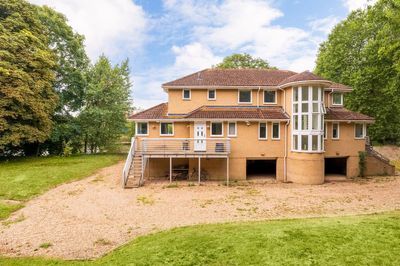 Private islands used as hideaway by Prince Edward and Wallis Simpson on sale for £3m