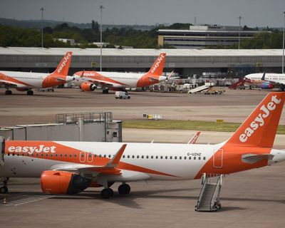Manchester airport suspends flights after easyJet planes collide