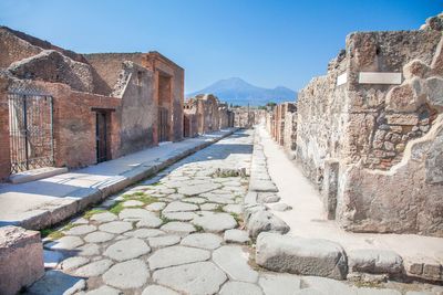Scottish tourist caught stealing stones from Pompeii faces huge fine