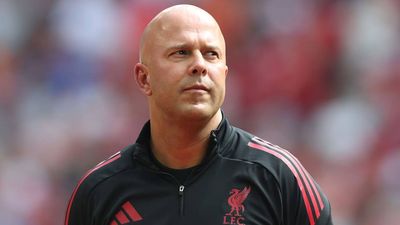 ‘It’s Clear’—Arne Slot Explains Liverpool’s Plan for Alexander Isak, Hugo Ekitike