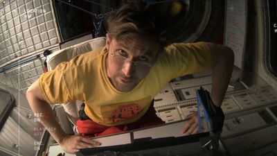 Ok, I Just Finished Reading Project Hail Mary, And Now I Need To Talk Out My Questions About THAT Character And The Movie
