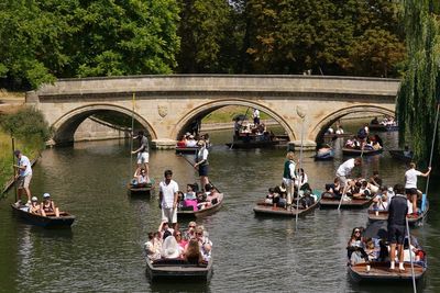 Future of punting in Cambridge faces threat from locks ‘in danger of collapse’