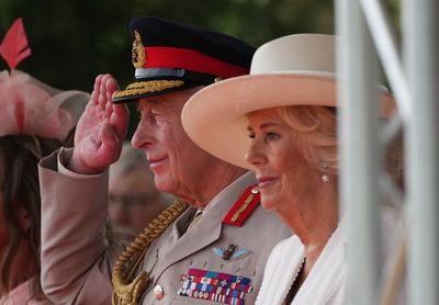 King and Queen lead two-minute silence to mark 80th anniversary of VJ Day