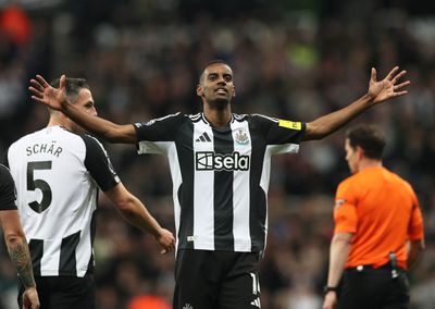 Liverpool target Isak ‘controls’ his Newcastle future