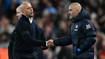 Arne Slot Rates Chelsea’s 2025–26 Premier League Title Hopes