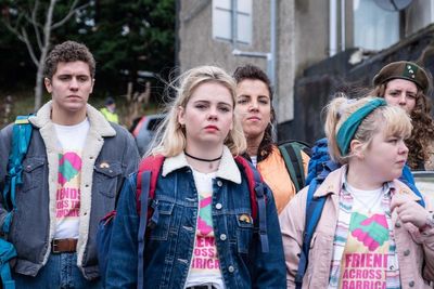Derry Girls star pays tribute to TV show at her own wedding