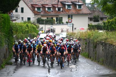 Five top teams disqualified from Tour de Romandie Féminin in major dispute over GPS safety trackers