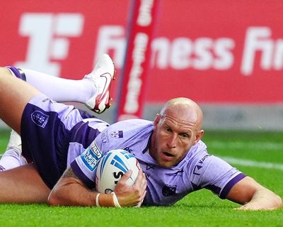 Dominant Hull KR see off Wigan to go six points clear at top of Super League