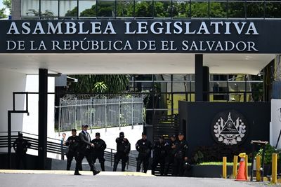 El Salvador Extends Detention Of Suspected Gang Members