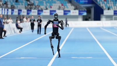 Robots awkwardly race, fight and flop around in China's first World Humanoid Robot Games