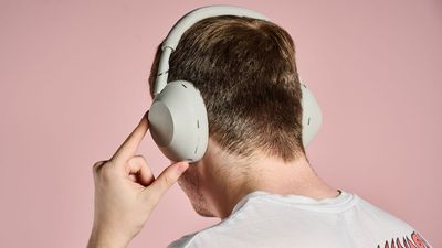 I review headphones, earbuds, and Bluetooth speakers for a living – here are 7 failsafe tracks I used to test them