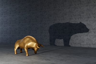 How investors should be thinking as the stock market nears a P/E ratio of 30—a number that spelled disaster before the dotcom crash