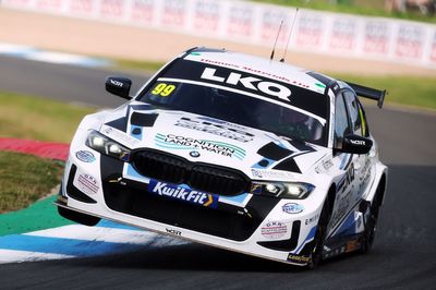 BTCC Knockhill: Rainford takes maiden BTCC pole
