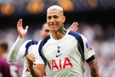 Richarlison’s superb scissor kick helps Tottenham beat Burnley in Frank’s first win