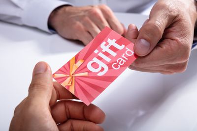 What Happens to Prepaid Gift Cards After the Owner Dies