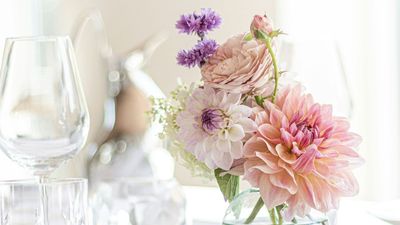 How to design a bud vase arrangement using wild flowers from your garden