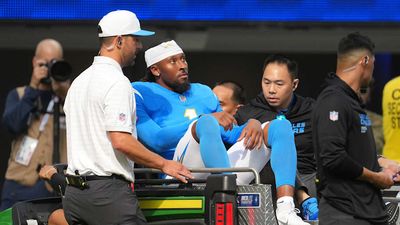 Chargers WR Quentin Johnston Taken to Hospital After Suffering Concussion