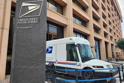 Republicans look to make a U-turn on federal commitment to electric vehicles for the Postal Service