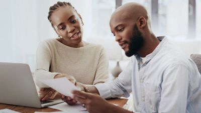I’m a Financial Advisor: 3 Cases Where I Strongly Advise My Clients To Get Life Insurance