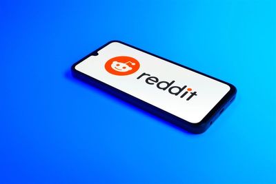 Is Reddit Stock Too Hot, or Just Right?