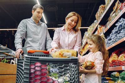 Is It Dangerous to Go Grocery Shopping at the Same Time Every Week?