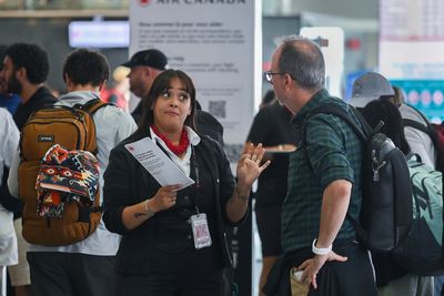 Air Canada says it is restarting flights after strike stranded 100,000 travellers