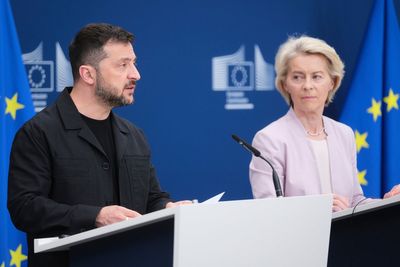 Zelensky returns to Washington, this time with Europe at his side