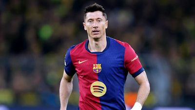 Report: Barcelona Receive Surprising Robert Lewandowski Injury Update
