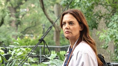 90s fashion is back on trend, but spotting Katie Holmes in these retro jeans took me by surprise