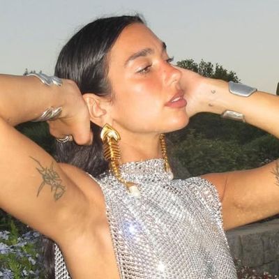 Dua Lipa's Sheer and Sparkly Chainmail Dress Is the Perfect Early '00s Throwback