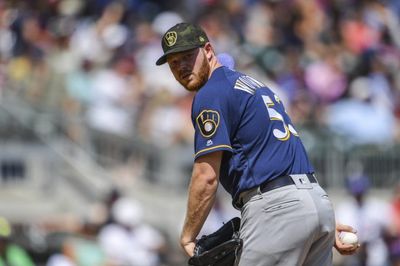 X reacts to Brewers setting franchise record with 14 straight wins