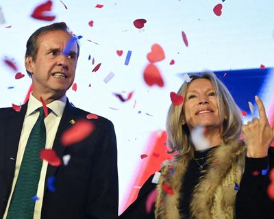 Two decades of leftwing dominance end in Bolivia as rightwingers head to election runoff
